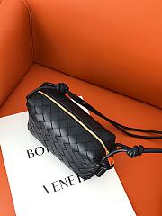 Bottega Veneta Small Messenger Bag Black 666683 Size 17 x 10 x 6 cm - 6