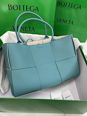 Bottega Veneta Arco Tote Blue 609175 Size 38 x 14 x 24.5 cm - 4