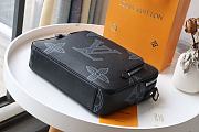 Louis Vuitton Flight Case LV Postman M57287 Size 26 x 20 x 6 cm - 6