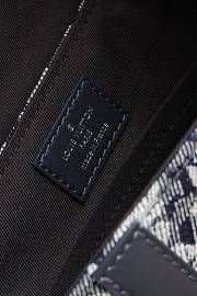Louis Vuitton LV Trunk Messenger M57282 Size 24 x 18 x 5.5 cm - 2