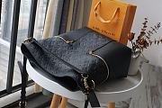 Louis Vuitton Melie Monogram M44014 Size 31 x 12 x 33 cm - 5