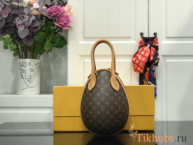 LV Egg Bag Louis Vuitton M44587 Size 20 x 12 x 12 cm - 1