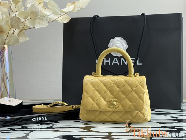 Chanel Handle Mini Bag Lemon Yellow 99003 Size 13 × 19 × 9 cm - 1