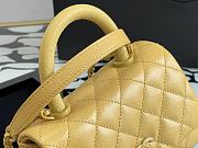Chanel Handle Mini Bag Lemon Yellow 99003 Size 13 × 19 × 9 cm - 6