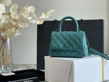 Chanel Handle Mini Bag Green 99003 Size 13 × 19 × 9 cm