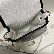 Chanel Mini Messenger Bag Black/White As2540 Size 17 × 13 × 6 cm - 2