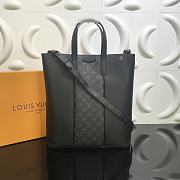 LV Outdoor Tote Louis Vuitton M30431 Size 35 x 40 x 13 cm - 1