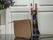 Louis Vuitton Pochette Double Zip Apricot With Beige M63919 Size 20 x 12.5 x 3 cm - 5