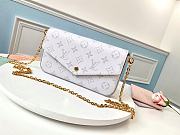 Louis Vuitton Pochette Felicie Bag in White Monogram M61276 Size 21 x 11 x 2 cm - 1