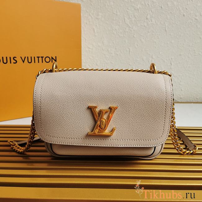 LV Lockme Chain PM Louis Vuitton M57073 Size 23 x 17 x 11 cm - 1