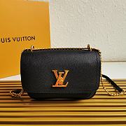 LV Lockme Chain PM Louis Vuitton Black M57073 Size 23 x 17 x 11 cm - 1