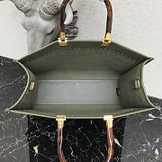 Fendi Medium Leather Tote Bag Green 887 Size 36 x 17 x 31 cm - 3