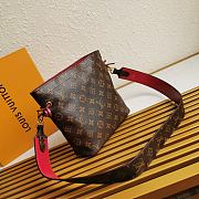 Louis Vuitton Monogram Canvas Noe Pouch M43445 Size 20 × 21 × 8cm - 6