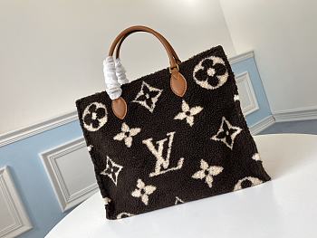 Louis Vuitton LV Teddy Onthego Monogram Wool Tote Bag Brown M55420 Size 41 x 34 x 19 cm