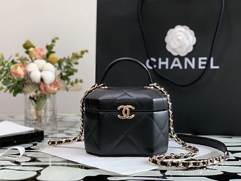 Chanel Box Bag Black 99077 Size 15 x 10 x 11 cm