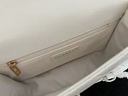 Chanel Flap Bag Cowhide White Size 17 x 25 x 8 cm - 5