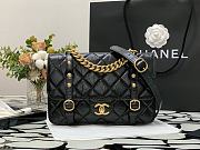 Chanel Flap Bag Cowhide Black Size 17 x 25 x 8 cm - 1
