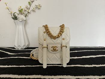 Chanel Mini Flap Bag Cowhide White 99086 Size 17 x 14 x 7 cm