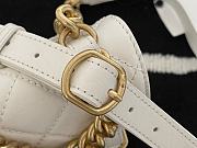 Chanel Mini Flap Bag Cowhide White 99086 Size 17 x 14 x 7 cm - 3