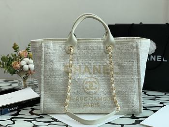 Chanel Beach Bag White Size 38