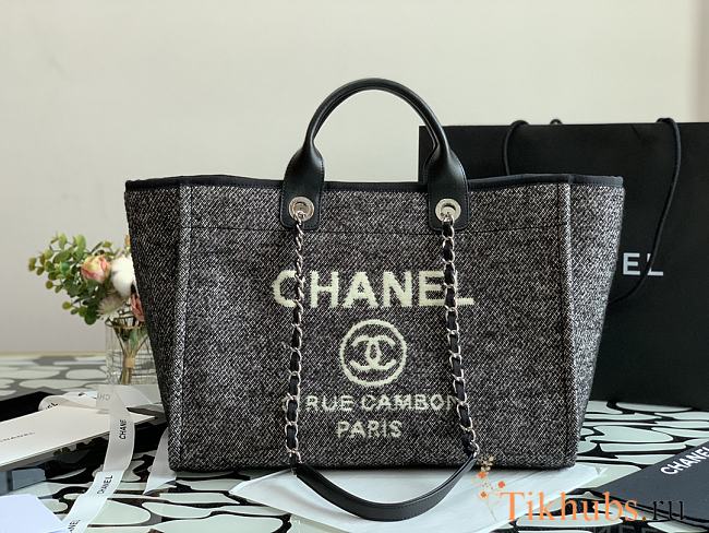 Chanel Beach Bag Black Size 38 - 1