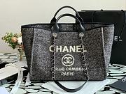 Chanel Beach Bag Black Size 38 - 6
