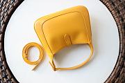 Jackie 1961 Mini Shoulder Bag White Leather Yellow 637091 Size 19x13x3 cm - 5