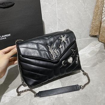 YSL Saint Lauren Flap Bag 8833 Size 24 × 18 × 7 cm