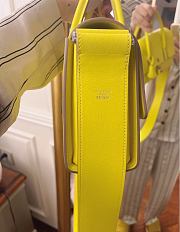 Hermes New Drag Lemon Yellow 22 cm  - 2