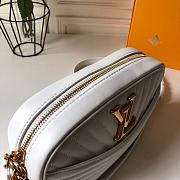 LV New Wave Camera Bag White M53683 Size 21.5 x 15.5 x 6 cm - 2