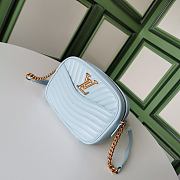 LV New Wave Camera Bag Light Blue M53683 Size 21.5 x 15.5 x 6 cm - 3