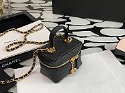 Chanel Mini Bag Calfskin Black  - 5