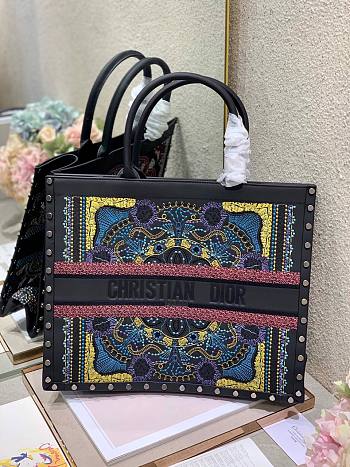 Dior Book Tote Full Leather Embroidery And Nailing Large 1286 Size 41 x 32 cm