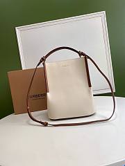 BURBERRY Canvas Bucket Bag White Size 21 x 16.5 x 25 cm - 1