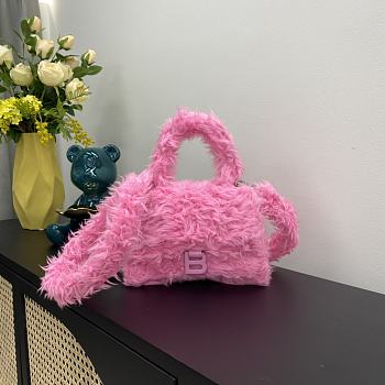 Balenciaga Hourglass Three-Dimensional Fur Pink 