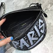 Balenciaga Half-Moon Belt Bag Black Size 24 x 18 cm - 4