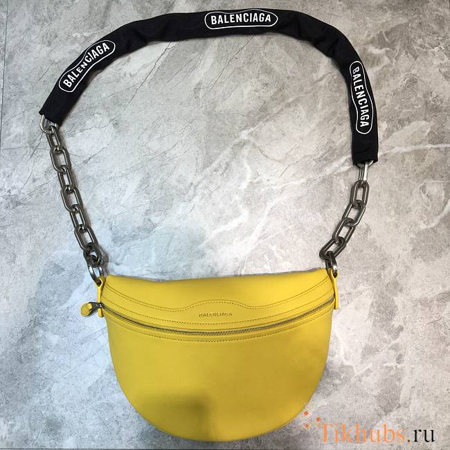 Balenciaga Half-Moon Waist Bag Yellow Size 27 x 19 cm - 1