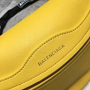 Balenciaga Half-Moon Waist Bag Yellow Size 27 x 19 cm - 6