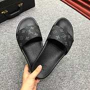 LV Slippers For Men - 6