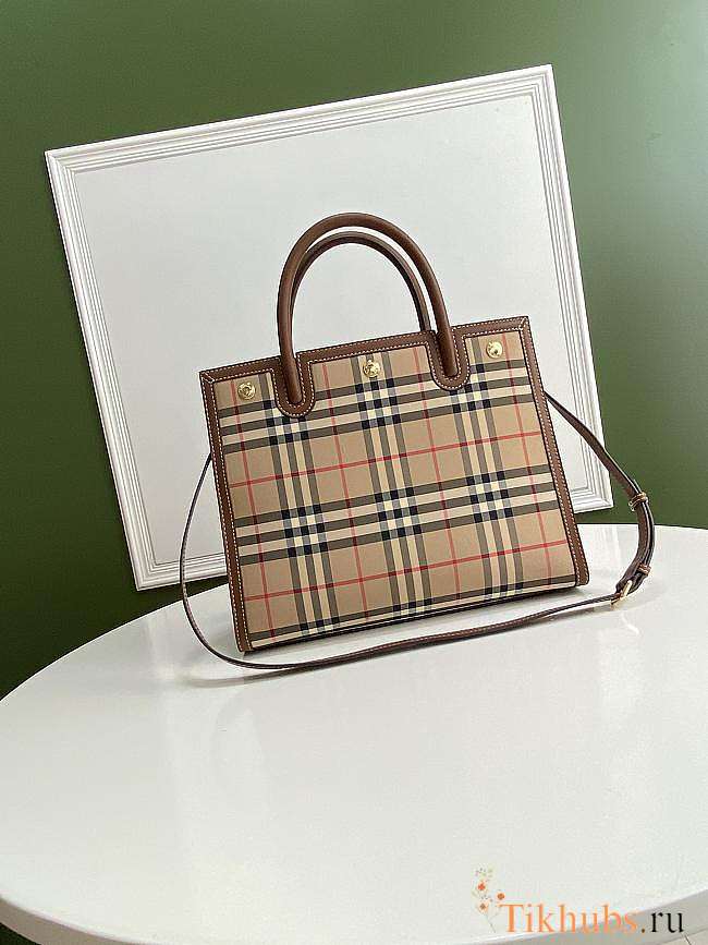 Burberry Vintage Tote Size 32 x 15 x 25 cm - 1