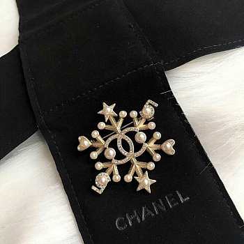 Chanel Brooch 001