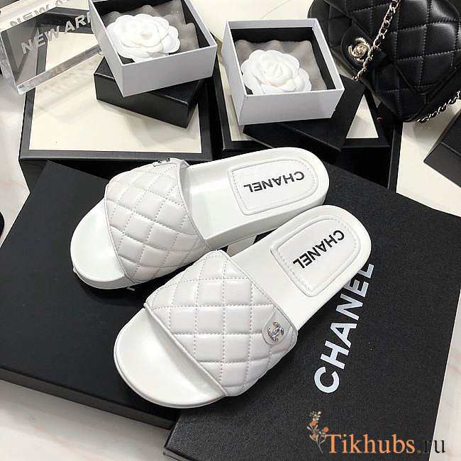 Chanel Slippers 07 - 1