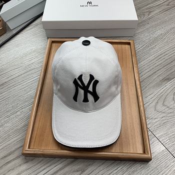 NY Hat 01