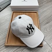 NY Hat 01 - 2