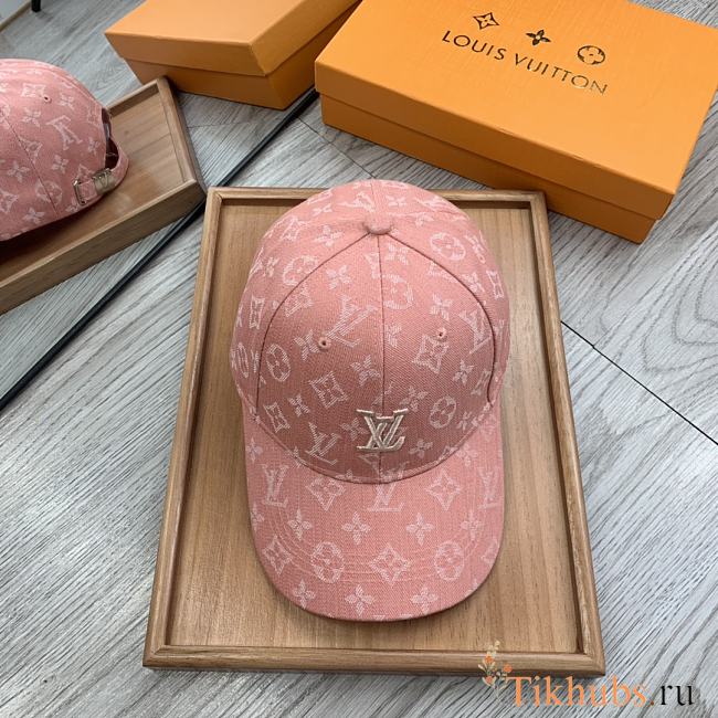 LV Hat 06 - 1