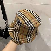 BURBERRY Hat 03 - 4