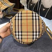 BURBERRY Hat 03 - 3