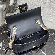 Fendi Baguette Chain Bag 602 Size 27 x 6 x 13.5 cm - 6