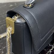 Fendi Baguette Chain Bag 602 Size 27 x 6 x 13.5 cm - 5