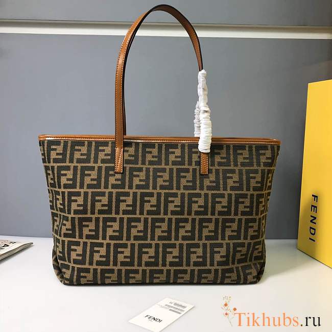 Fendi Shopping Bag Size 34 x 13.5 x 28 cm - 1